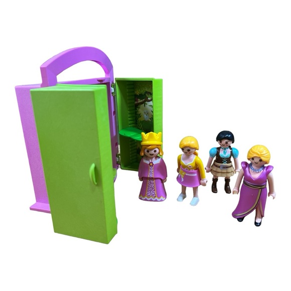 Playmobil Garden Case and 4 Women Playmobil Figures - Picture 3 of 5